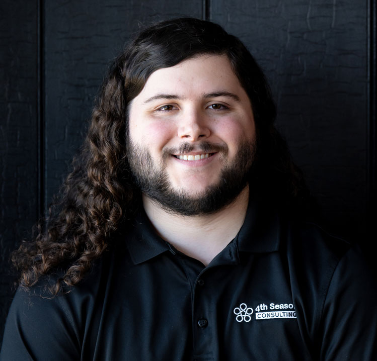 Headshot of Brandon DeLuia, 4th Season Consulting team member, IT Support Lead